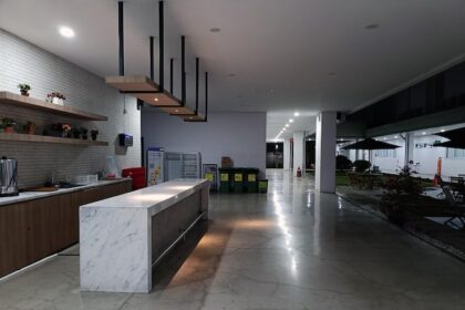 Kitchen epoxy flooring
